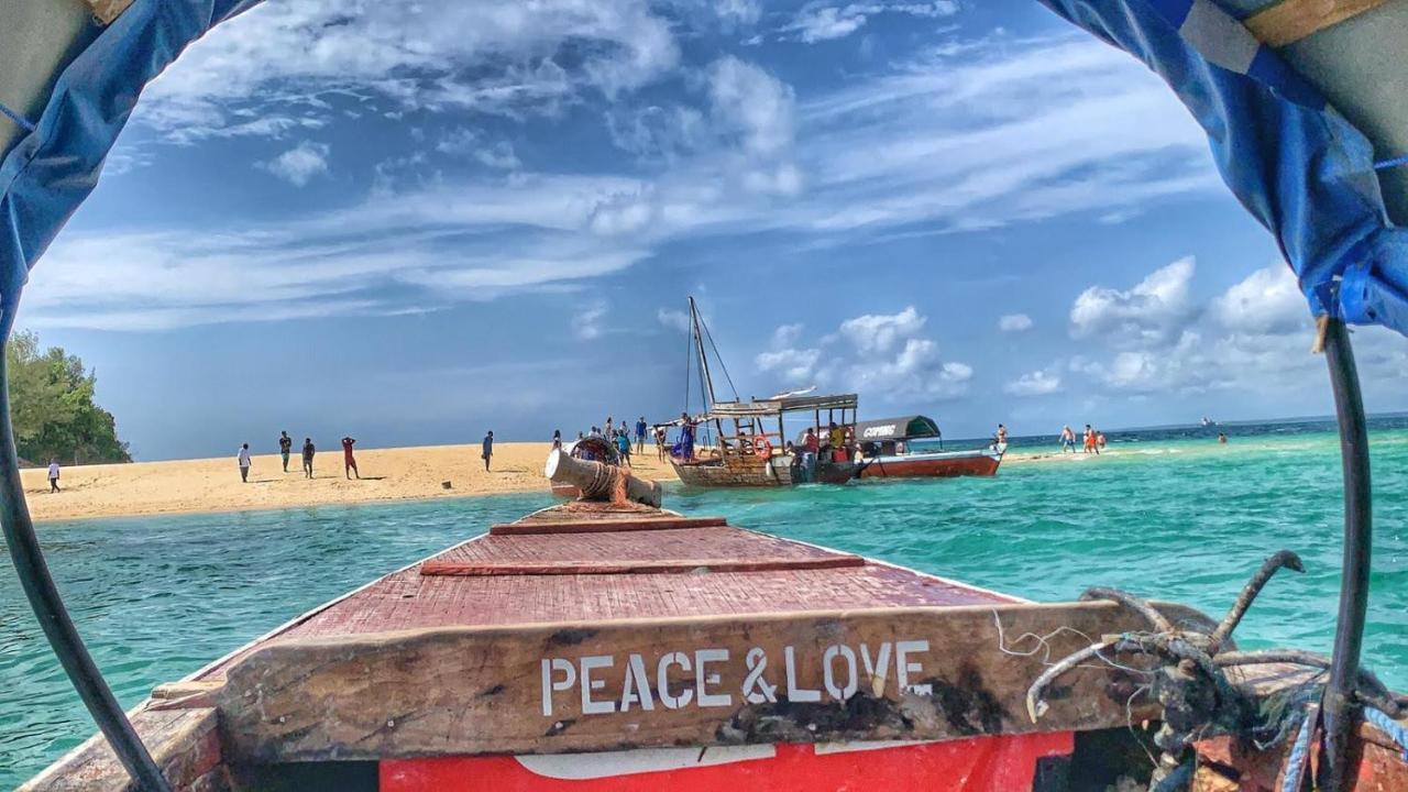גאמביאני Beachfront Villa Ladha Ya Zanzibar מראה חיצוני תמונה