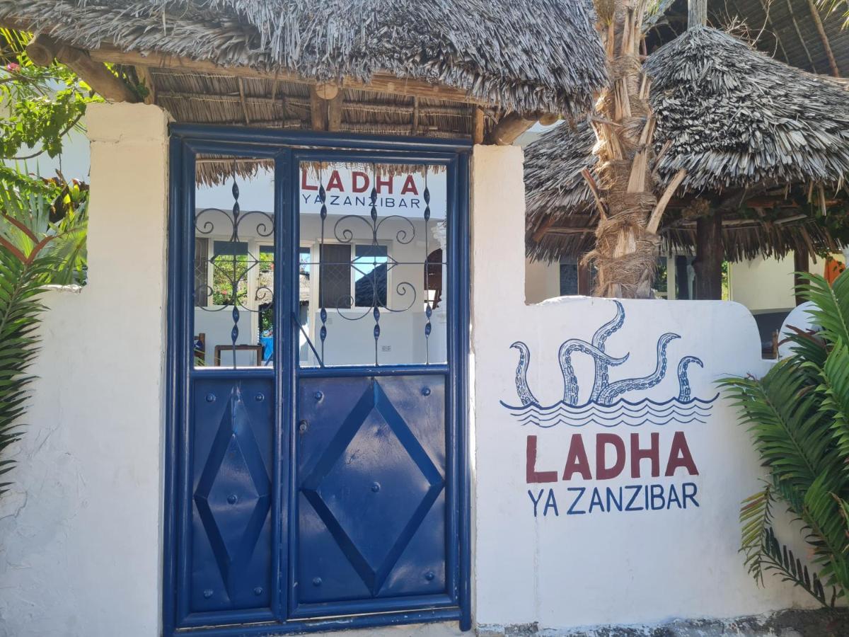 גאמביאני Beachfront Villa Ladha Ya Zanzibar מראה חיצוני תמונה
