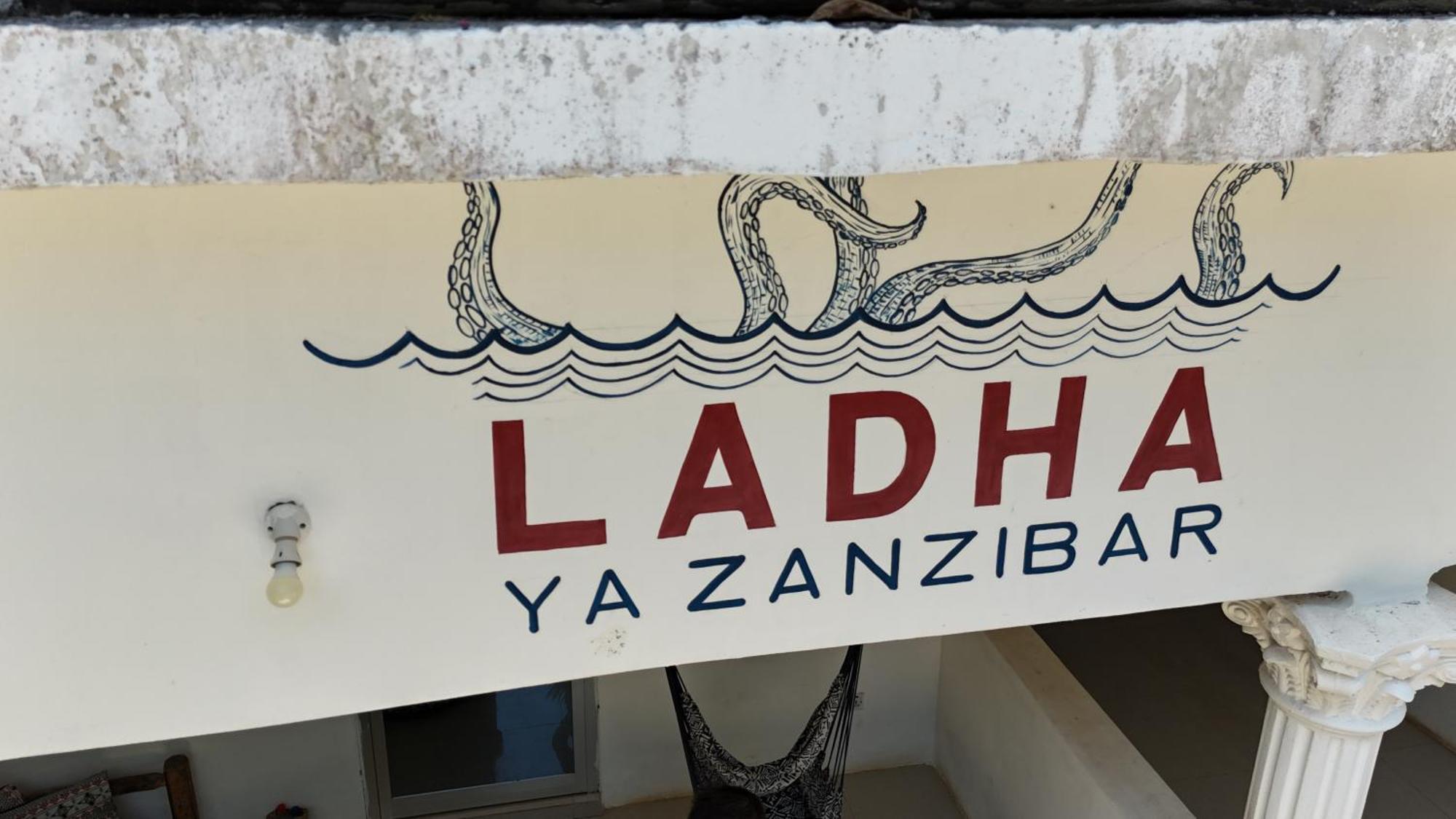 גאמביאני Beachfront Villa Ladha Ya Zanzibar מראה חיצוני תמונה